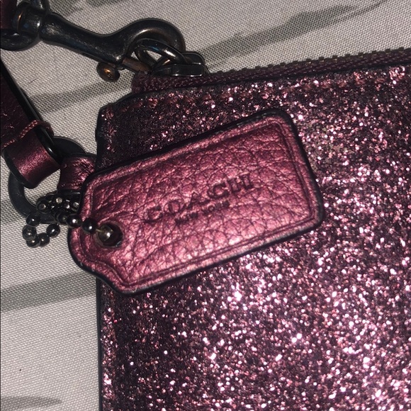 Coach Wristlet - Picture 4 of 4